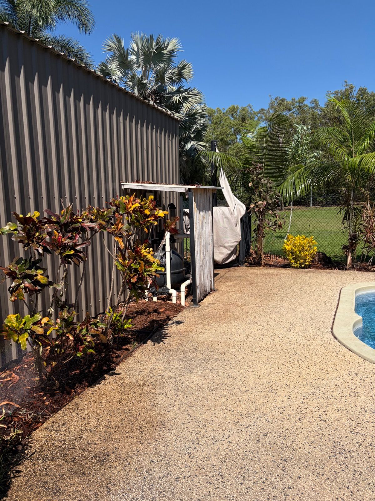 General outdoor landscaping and maintenance work by iScape NT in a Bakewell garden